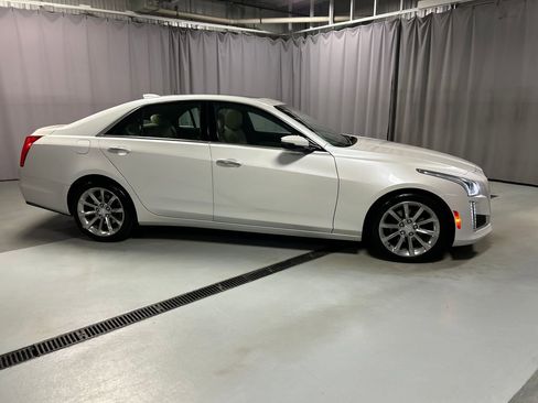 Used 2018 Cadillac CTS Luxury image 8