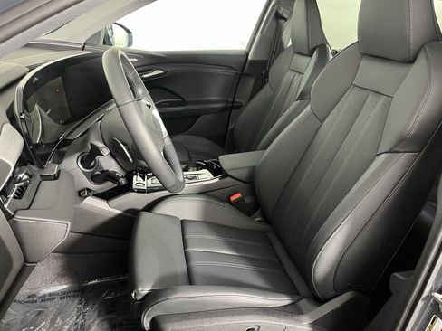 Used 2025 Audi Q6 e-tron Premium Plus w/ Premium Plus image 12