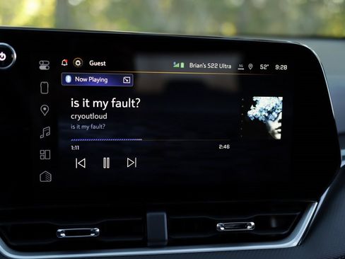 New 2026 Chevrolet Equinox LT w/ Convenience Package II image 14