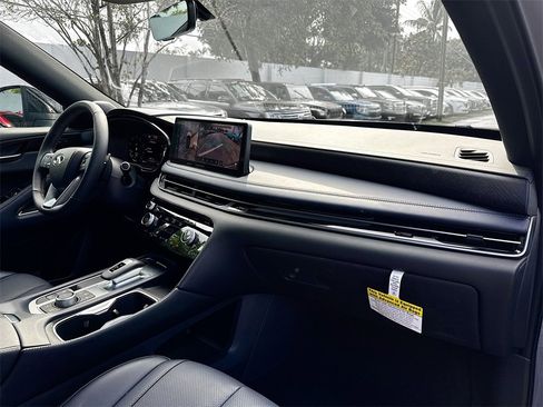 Used 2026 INFINITI QX60 Sport w/ Dark Cargo Package image 33