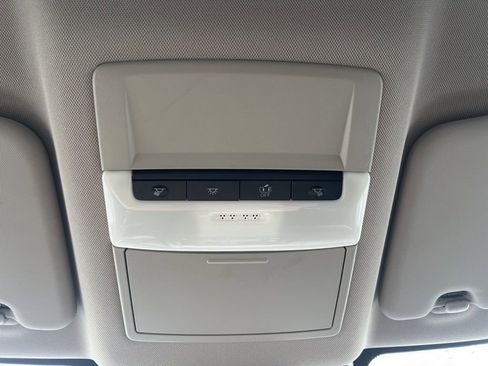 Used 2024 Nissan Rogue S image 23