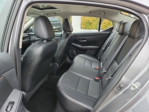 Certified 2023 Nissan Sentra SR w/ SR Premium Package image 10