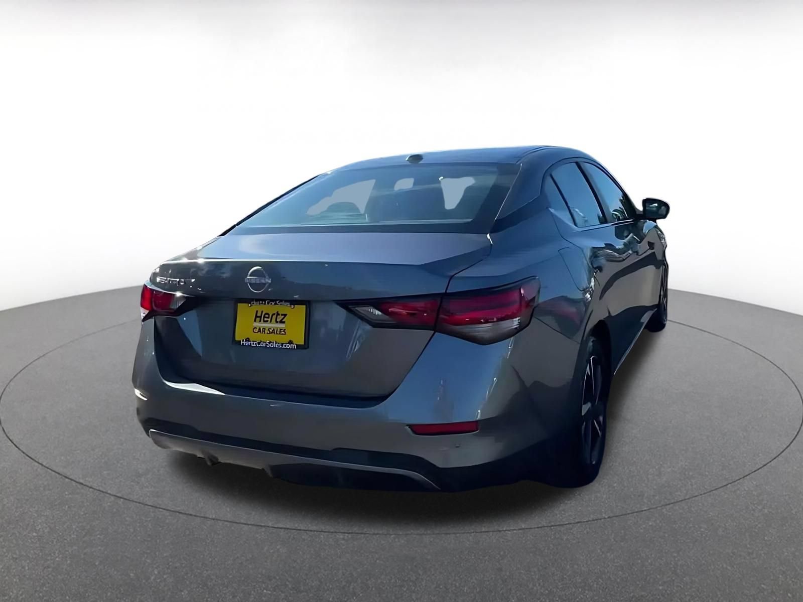 Used 2025 Nissan Sentra SV FWD image 14