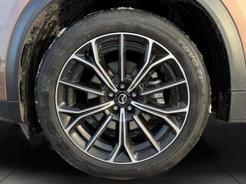 Used 2025 MAZDA CX-70 Plug-In Hybrid w/ Premium Pkg image 7