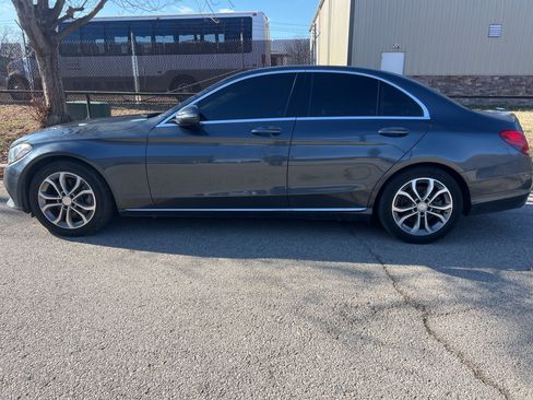 Used 2016 Mercedes-Benz C 300 Sedan image 9