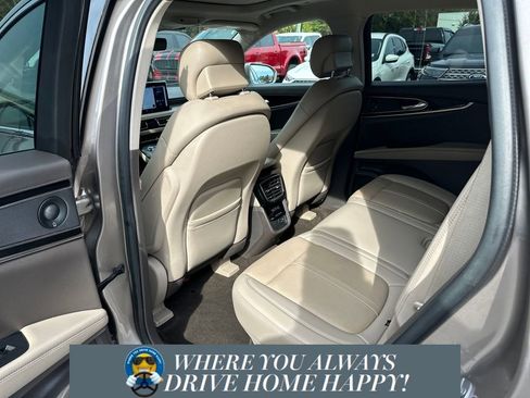 Certified 2021 Lincoln Nautilus Reserve w/ Equipment Group 201A image 25