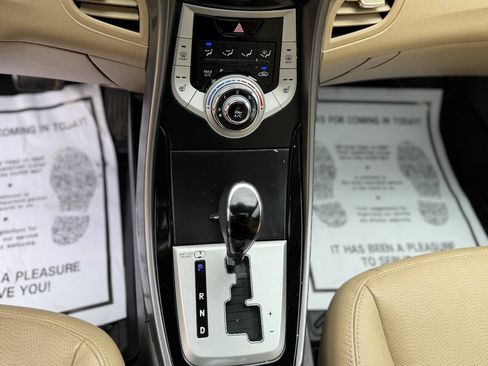 Used 2012 Hyundai Elantra Limited w/ Technology Pkg 5 FWD image 19