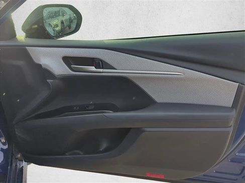 Used 2025 Toyota Camry SE FWD image 19