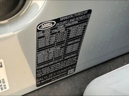 New 2025 Land Rover Range Rover Velar Dynamic SE image 8