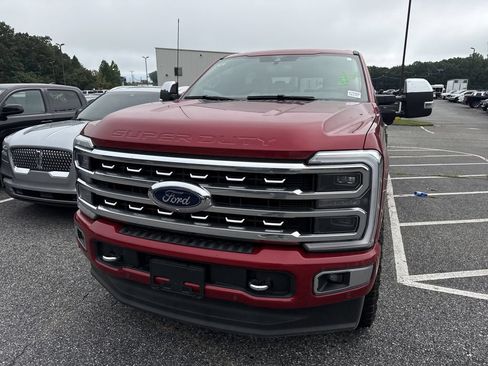 Used 2024 Ford F250 Platinum AWD/4WD image 4