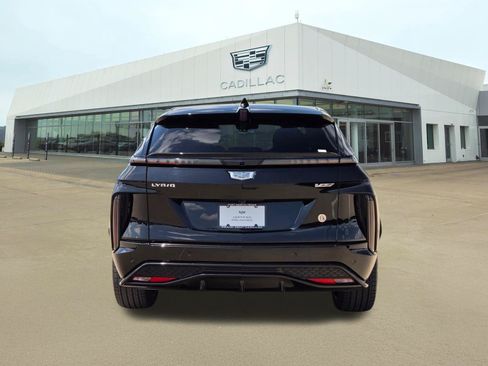 Used 2026 Cadillac Lyriq V w/ LPO, Floor Liner Package AWD/4WD image 5