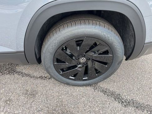 New 2026 Volkswagen Atlas SE image 23