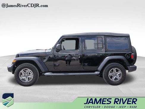 Used 2022 Jeep Wrangler Unlimited Sport AWD/4WD image 2