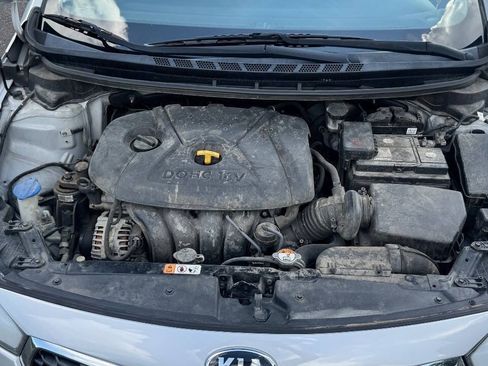 Used 2016 Kia Forte LX FWD image 19
