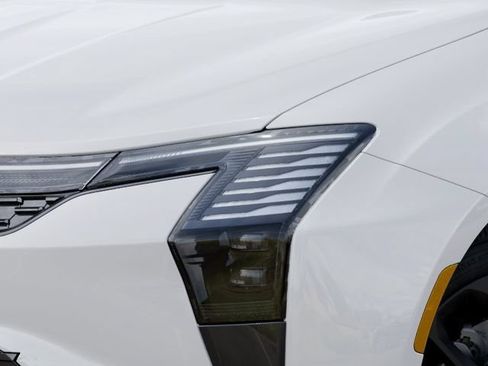 New 2027 Chrysler Pacifica Limited AWD/4WD image 11