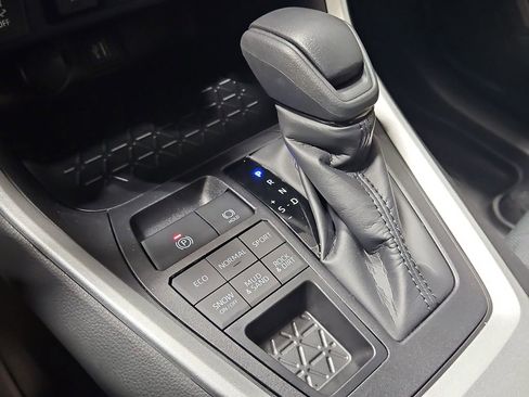 New 2025 Toyota RAV4 XLE image 18