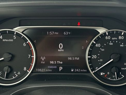 Certified 2022 Nissan Rogue SV image 32