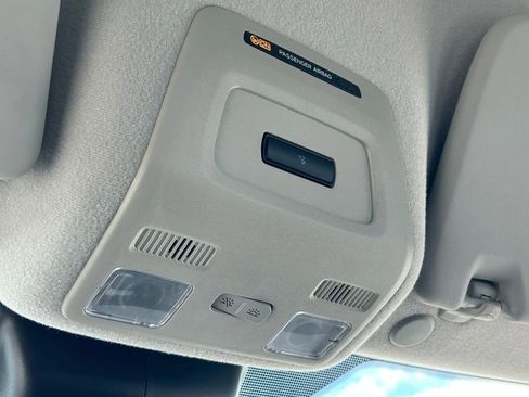 Used 2022 Ford E-Transit Medium Roof w/ Load Area Protection Package image 43