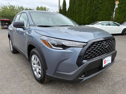 Certified 2025 Toyota Corolla Cross L FWD image 2