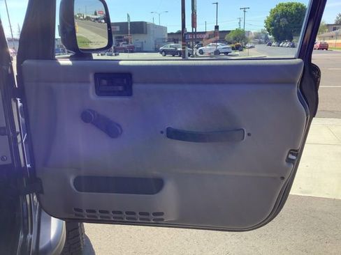 Used 2005 Jeep Wrangler Unlimited image 22