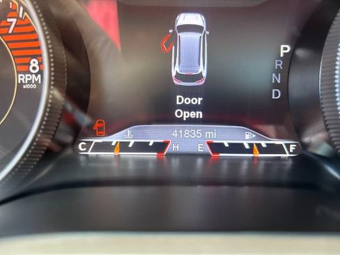 Used 2018 Jeep Cherokee Limited w/ Trailer Tow Group AWD/4WD image 18