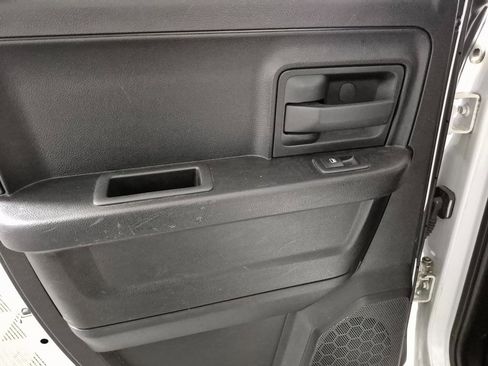 Used 2019 RAM 1500 Express image 10