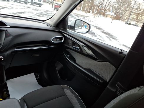 Used 2023 Chevrolet TrailBlazer LT image 16