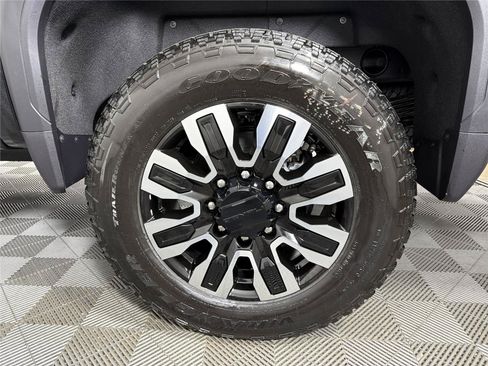 New 2026 GMC Sierra 2500 Denali Ultimate AWD/4WD image 18