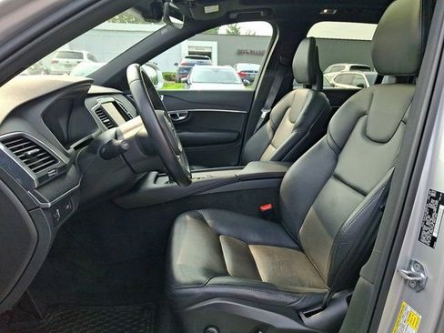 Used 2020 Volvo XC90 T5 Momentum AWD/4WD image 17