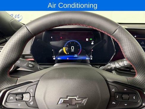 New 2026 Chevrolet Trax RS w/ Sunroof Package FWD image 10
