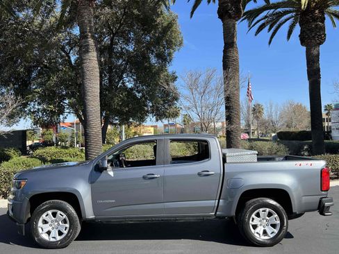 Used 2020 Chevrolet Colorado LT w/ LT Convenience Package image 19