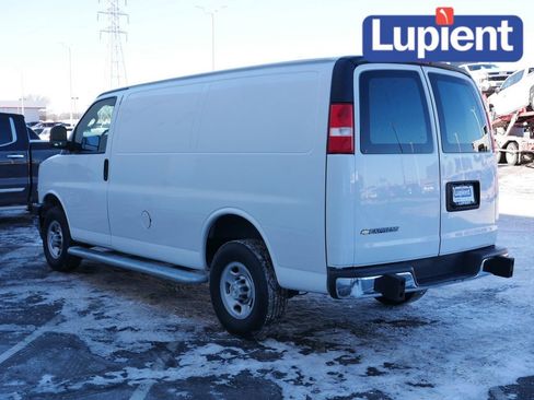 Used 2024 Chevrolet Express 2500 w/ Driver Convenience Package image 8