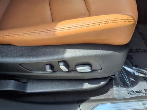 Used 2024 Cadillac XT5 Premium Luxury FWD image 10