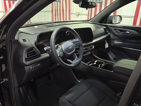 New 2026 Chevrolet Traverse LT image 19