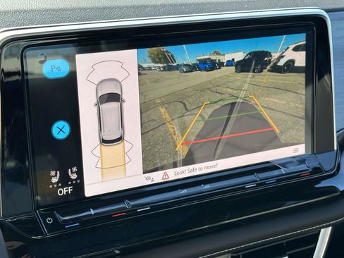 New 2026 Volkswagen Atlas Cross Sport SE image 24