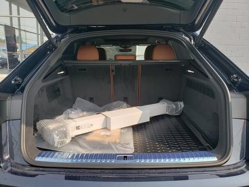 New 2026 Audi Q8 Prestige AWD/4WD image 5