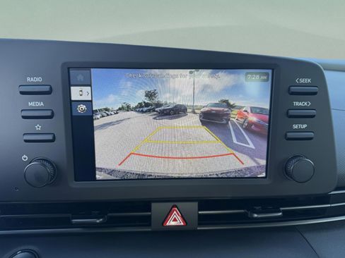 New 2025 Hyundai Elantra Sport image 7