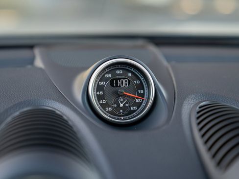 Used 2025 Porsche 718 Cayman image 18