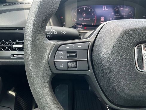 Certified 2024 Honda Accord EX image 26