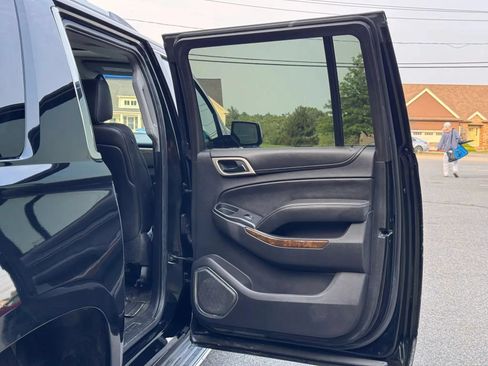 Used 2015 GMC Yukon XL Denali w/ Touring Package AWD/4WD image 16
