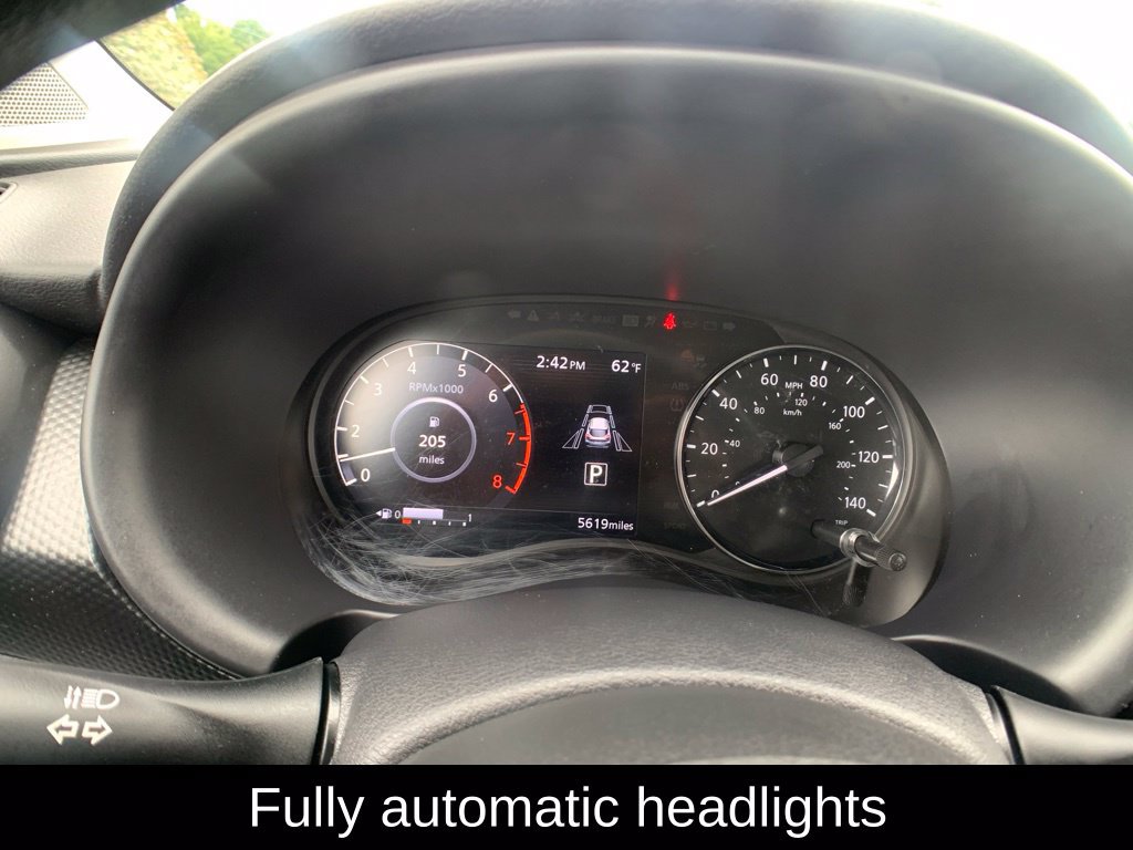 Certified 2023 Nissan Kicks SV FWD image 18