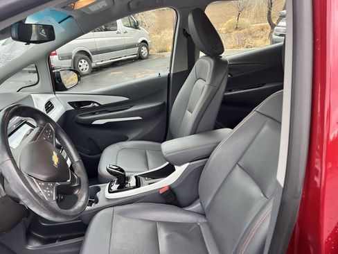 Used 2019 Chevrolet Bolt Premier w/ Infotainment Package image 13