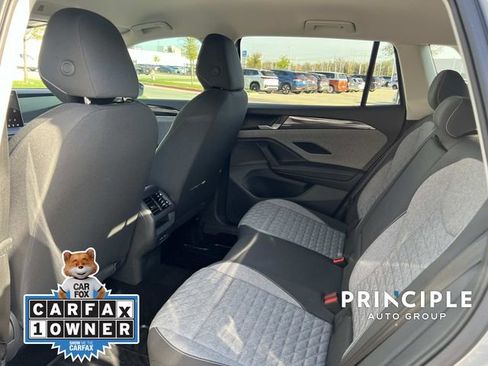 Used 2025 Volkswagen Tiguan S image 27