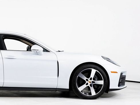 Used 2025 Porsche Panamera 4 AWD/4WD image 15