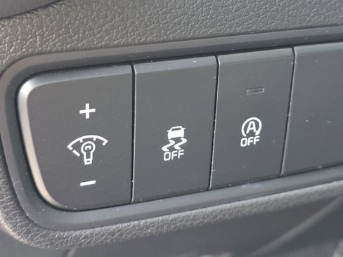 Used 2023 Kia Soul LX image 7