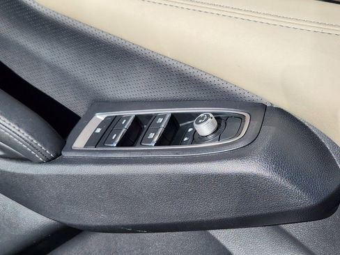 Used 2021 Subaru Ascent Limited w/ Technology Package image 4