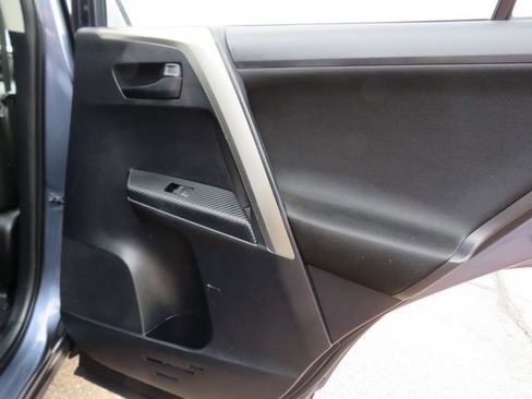 Used 2013 Toyota RAV4 XLE image 34