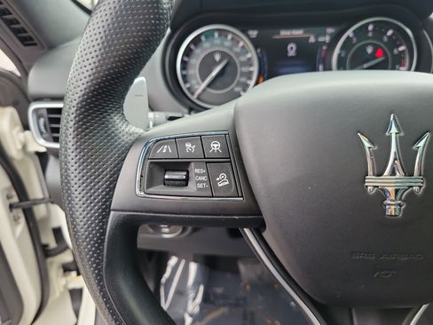 Used 2023 Maserati Levante GT image 23