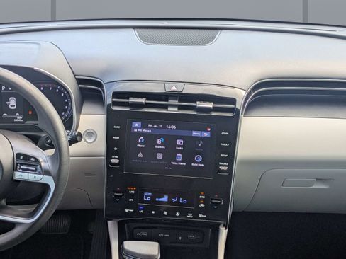 Certified 2024 Hyundai Tucson SEL FWD image 19