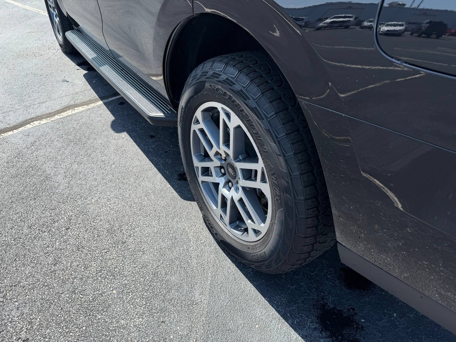 Used 2025 Ford Expedition Active AWD/4WD image 9